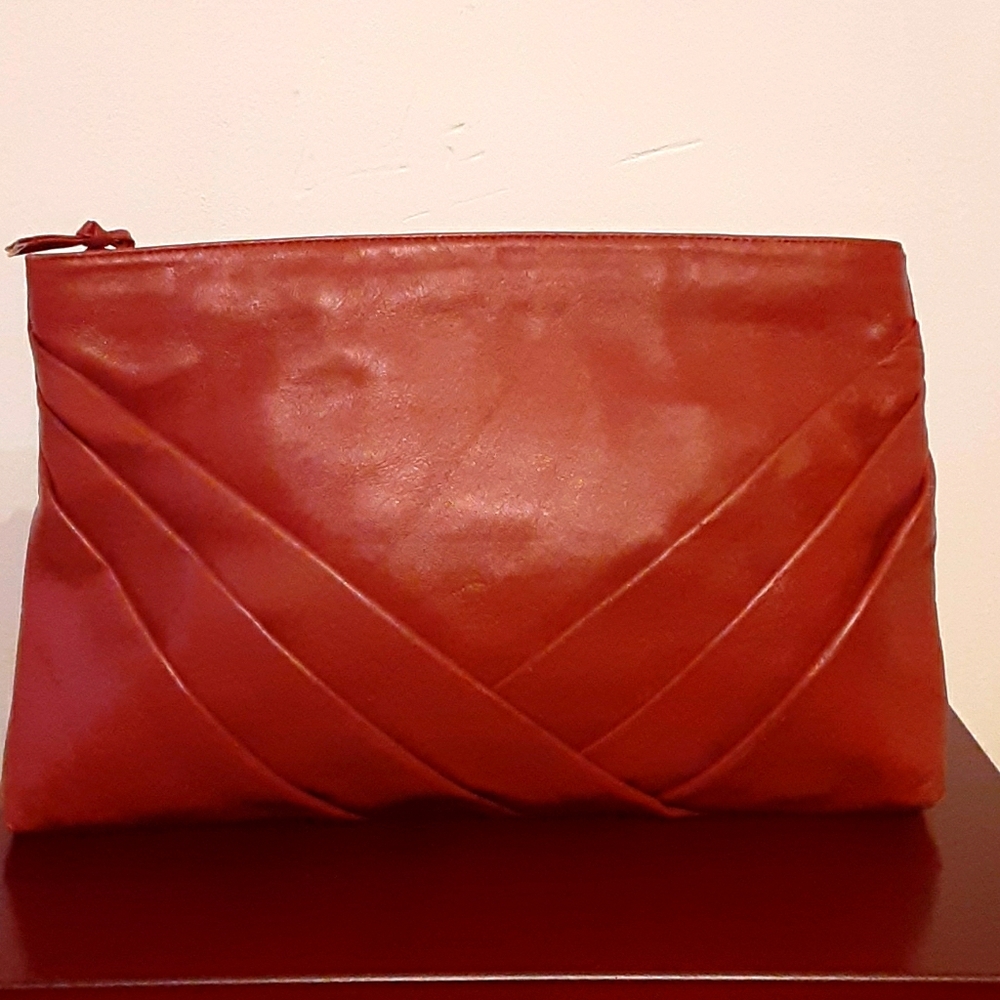 👛 De Nura Vintage